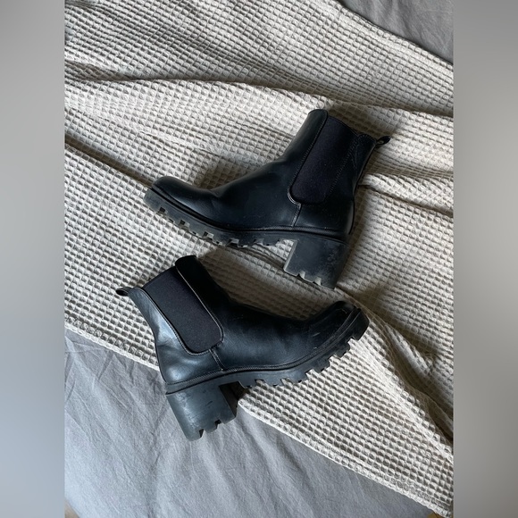 Harlow Boots - Picture 3 of 4